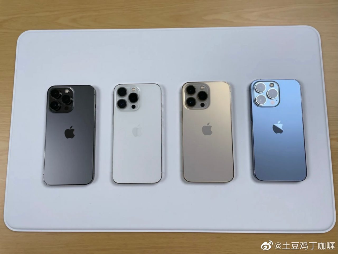 iPhone 13 Proの実機画像